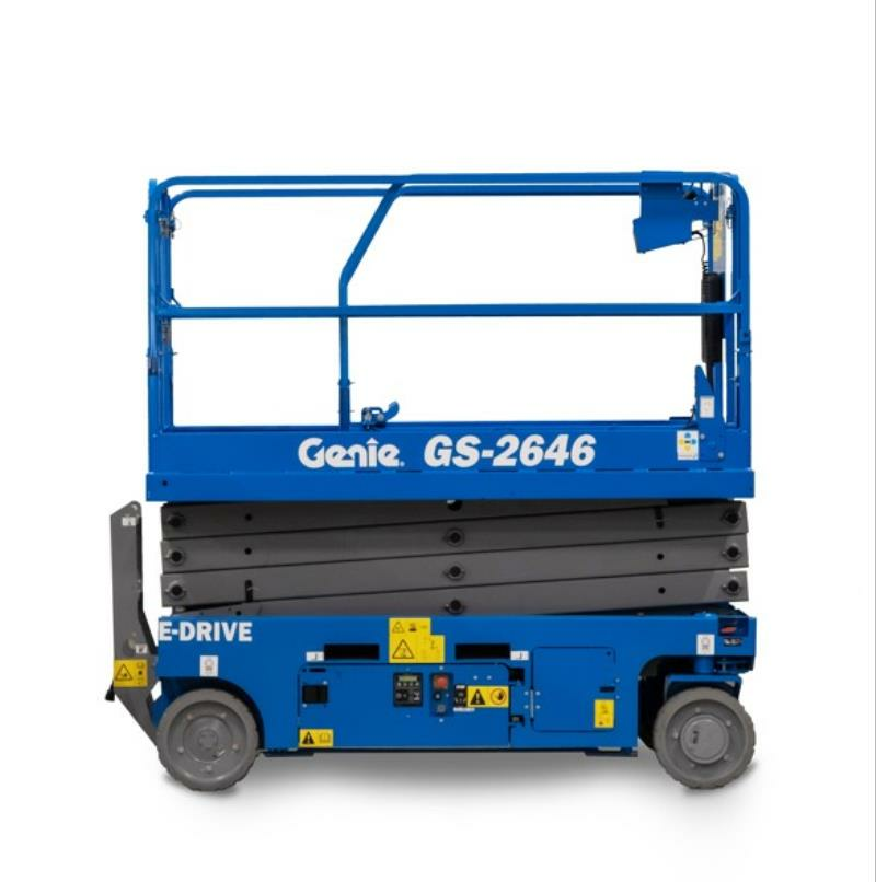 Ajettava saksinostin leveä < 8m, akku